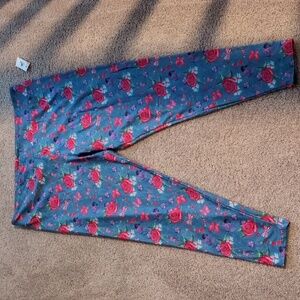 Epcot UK pavilion Minnie leggings